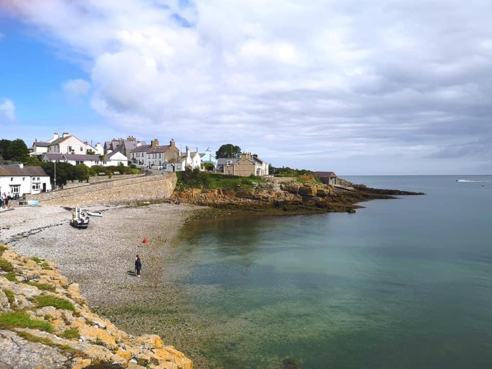 “Ty Hir Caravan” Moelfre Luaran gambar