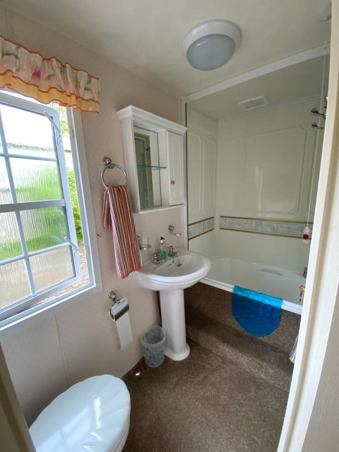 “Ty Hir Caravan” Moelfre Luaran gambar