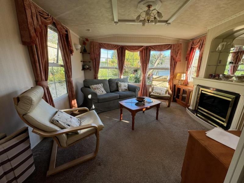 “Ty Hir Caravan” Moelfre Luaran gambar